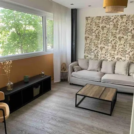 Cosy Avec Parking Apartment Caen