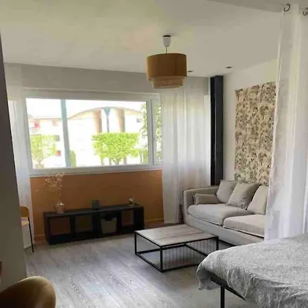 Apartman Cosy Avec Parking Caen