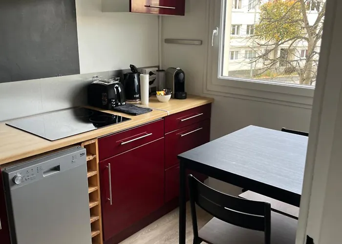 Cosy Avec Parking Apartment